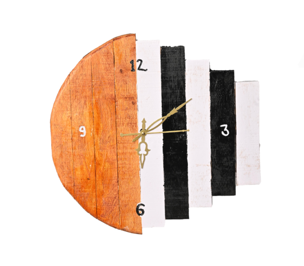 Pallet Wood Extra Edge Wall Clock