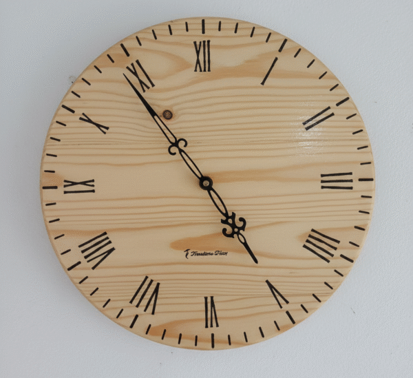 Pallet Wood Round Shape Wall Clock