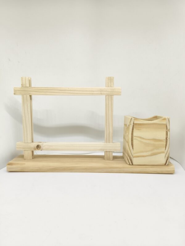 Memoir Display and pen stand - Image 4