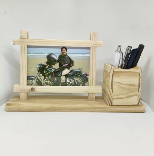 Memoir Display and pen stand - Image 5